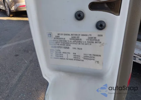 2000 Chevrolet Silverado 1500 Ls from USA, damaged, VIN 2GCEC19T5Y1152520